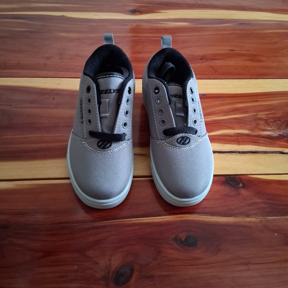 Heelys Pro 20 Size 13c Little Kids Gray White Skates Shoes EUC Boys